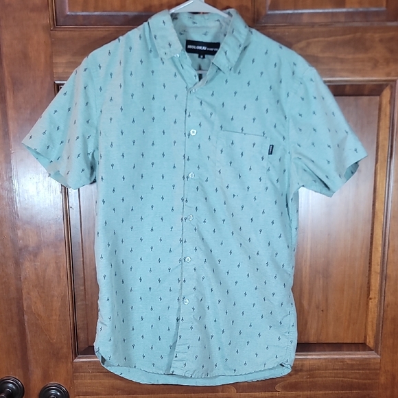 Molokai Surf Co. Men's Light Green Cactus Patterned Button Down Shirt - Picture 1 of 5